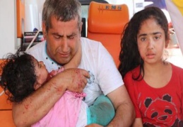 Adana’da otomobiller kafa kafaya çarpıştı: 2’si çocuk 10 yaralı 