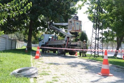 Adli Tıp Kurumunun elektrik kablosunu çaldılar 