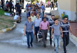 Adliye’de yine FETÖ’cü operasyonu
