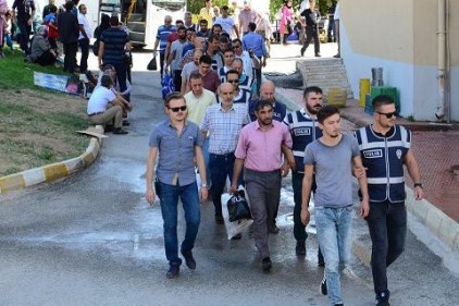 Adliye&#8217;de yine FETÖ&#8217;cü operasyonu