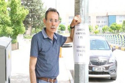 Adres göstererek para kazanıyor