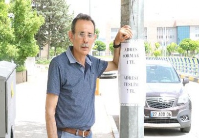 Adres göstererek para kazanıyor