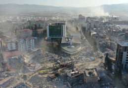 AFAD: “22 bin 327 vatandaşımız hayatını kaybeti, 80 bin 278 yaralı olarak kurtuldu”