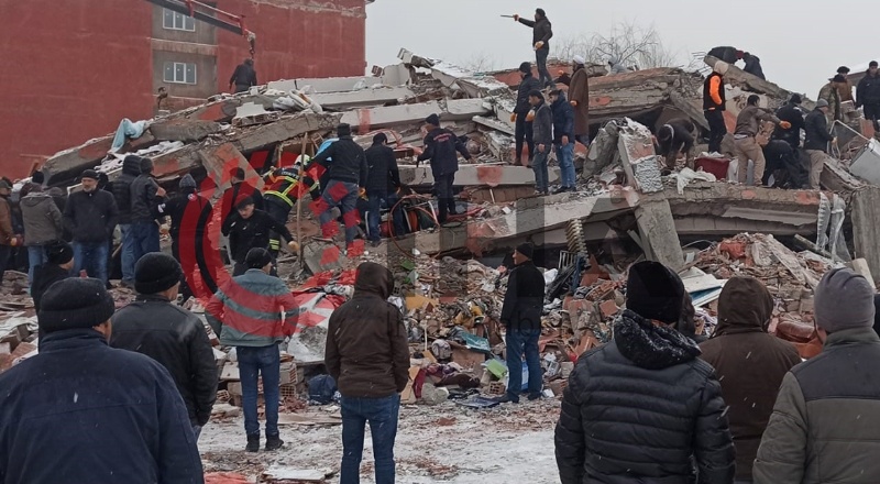 AFAD Başkanı Sezer: “Can kaybı sayısı an itibarıyla 2 bin 921’e yükseldi”