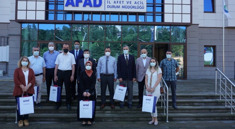 AFAD'a tepki: Siren ve titreşimle bildirim göndermek hangi aklı evvel’in fikri?