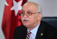 Afetler çiftçinin yakasını bırakmıyor