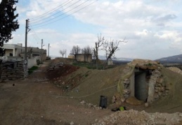 Afrin'de temizlenen köylerde tüneller bulundu