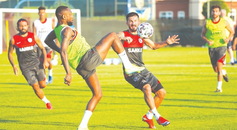 Afyon Kampında çifte antrenman