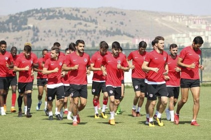 Afyon&#8217;da kamp keyfi başka oluyor