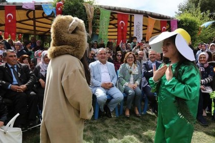 Ağaç sevgisi, insan sevgisi, doğa sevgisi çocukken başlıyor