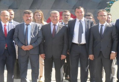 Ahilik felsefesini yaşatarak savaşın ve göçün önüne geçilebilir
