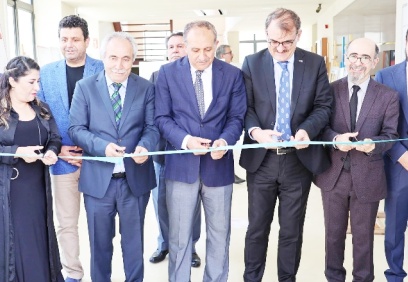 Ahlak, gençlerin inisiyatifleri toplumun duyarlılığı çok önemli