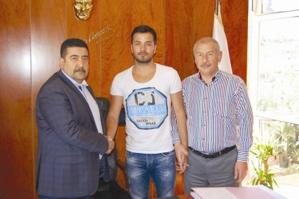 Ahmet Devret ile 3 yıllık mukavele yenilendi