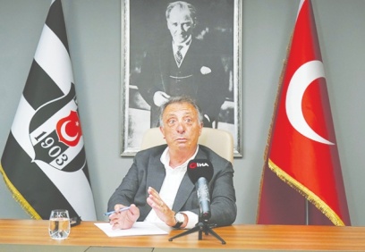 Ahmet Nur Çebi, Kulüpler Birliği Başkanlığı'ndan istifa etti