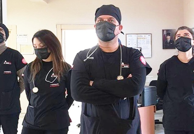 Aile hekimleri, talepleri karşılanana dek siyah önlük giyecek