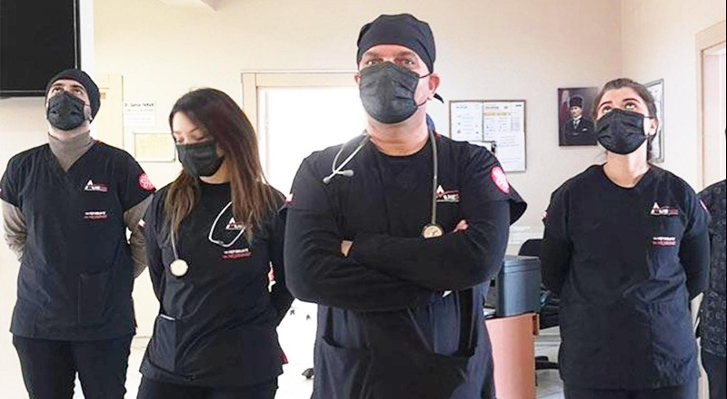 Aile hekimleri, talepleri karşılanana dek siyah önlük giyecek