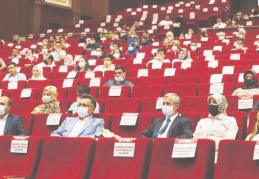 Aile toplumun çekirdek yapısıdır