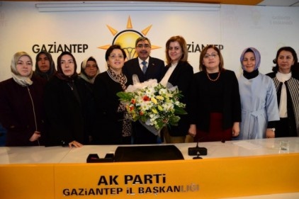 AK Parti Gaziantep İl Kadın Kolları Başkanı Feray Yılmaz oldu 