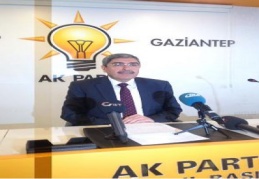 AK Parti Genel Merkezi Fatma Şahin’in arkasında 