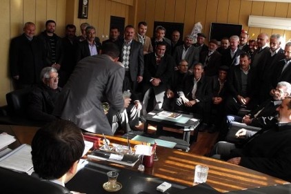 AK Parti heyeti, Kaymakam Cihat Arık&#8217;ı ziyaret etti 