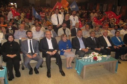 AK Parti&#8217;de kongre süreci başlıyor