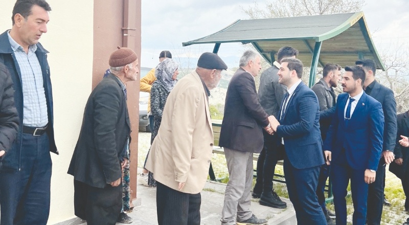 Ak Partili adaylar, çalışmaya başladı