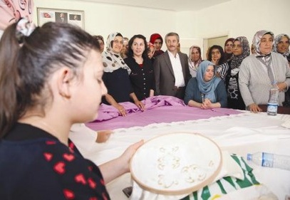 AK Parti’li kadınlar Şahinbey’in çalışmalarını inceledi