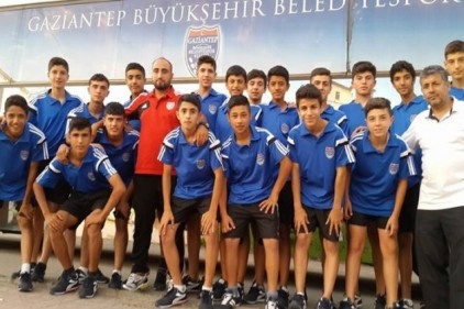 Akademi Ligi&#039;nin tek namağlup takımı!