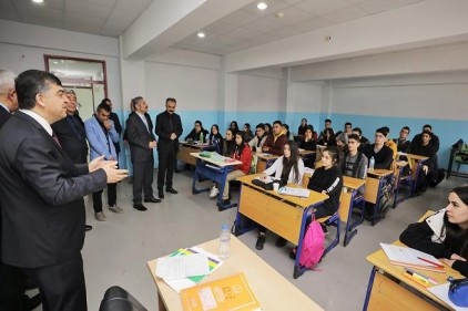Akademik çalışmalar insana bir bakış açısı verir