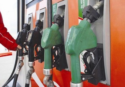 Akaryakıt satışı yazın artıyor