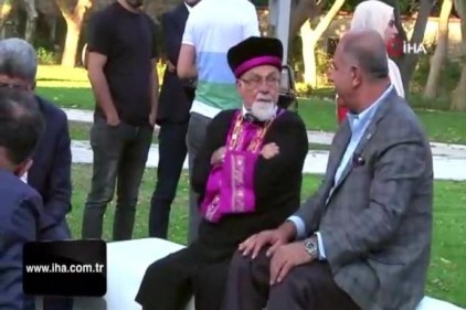 Akdamar Kilisesi fotoğraf sergisi Aya İrini&#039;de açıldı