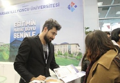 Akdeniz’de düzenlenen fuarlarda Üniversiteler öğrencilerle buluştu