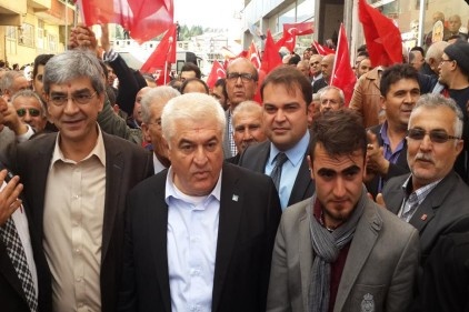 Akif Ekici&#8217;ye ilçelerde büyük ilgi