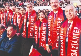 AKP Gaziantep adayları Ankara’da bir araya geldi