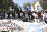 AKP, halkı demokrasi paketleri ile oyalıyor