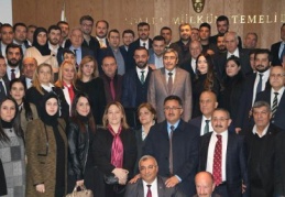 AKP il örgütü mazbatasını aldı