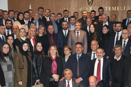 AKP il örgütü mazbatasını aldı