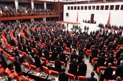 AKP, meclisi 28 Ağustos&#8217;tan sonra çalıştırmayı planlıyor