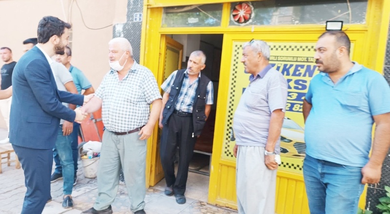 AKP milletvekilleri sahaya indi