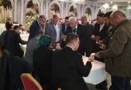 AKP, temayül yoklaması olaylı geçti