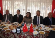 AKP’li belediye başkan adayları ve BİK Genel Müdürü gazetecilerle buluştu