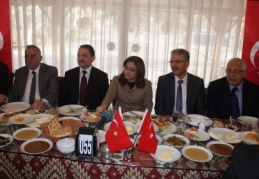 AKP’li belediye başkan adayları ve BİK Genel Müdürü gazetecilerle buluştu