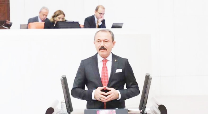 AKP'li vekil: Milletin midesine kuru ekmek giriyorsa aç değildir