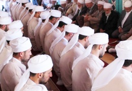 AKP'ye yakın şirketin araştırma sonucu: Tarikatlar kapatılsın