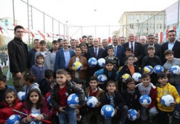 Akşemseddin Parkı’nı Şimşek açtı