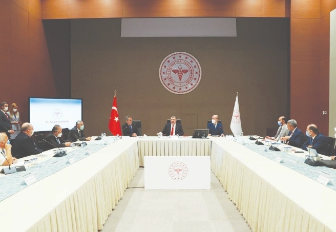 Aktif vakaların yüzde 50'den fazlası 30 yaş altı