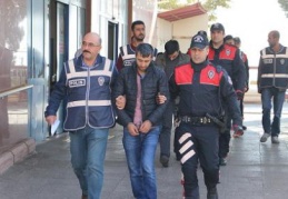 Akü hırsızları kamerada 