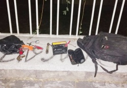 Akü hırsızları suçüstü yakalandı