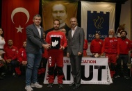 AKUT Kuşadası ekibi, 26 kişiyi enkaz altından sağ olarak kurtardı