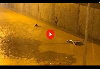 Alanya'da şiddetli yağmur hayatı felç etti
